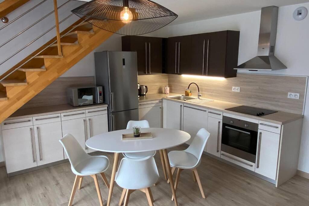 Appartement Maison En Duplex 80M² Jardin Terrasse Saint-Julien-les-Villas Exterior foto